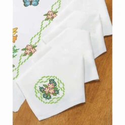 Herrschners Bee Our Guest Napkins Stamped Cross-Stitch