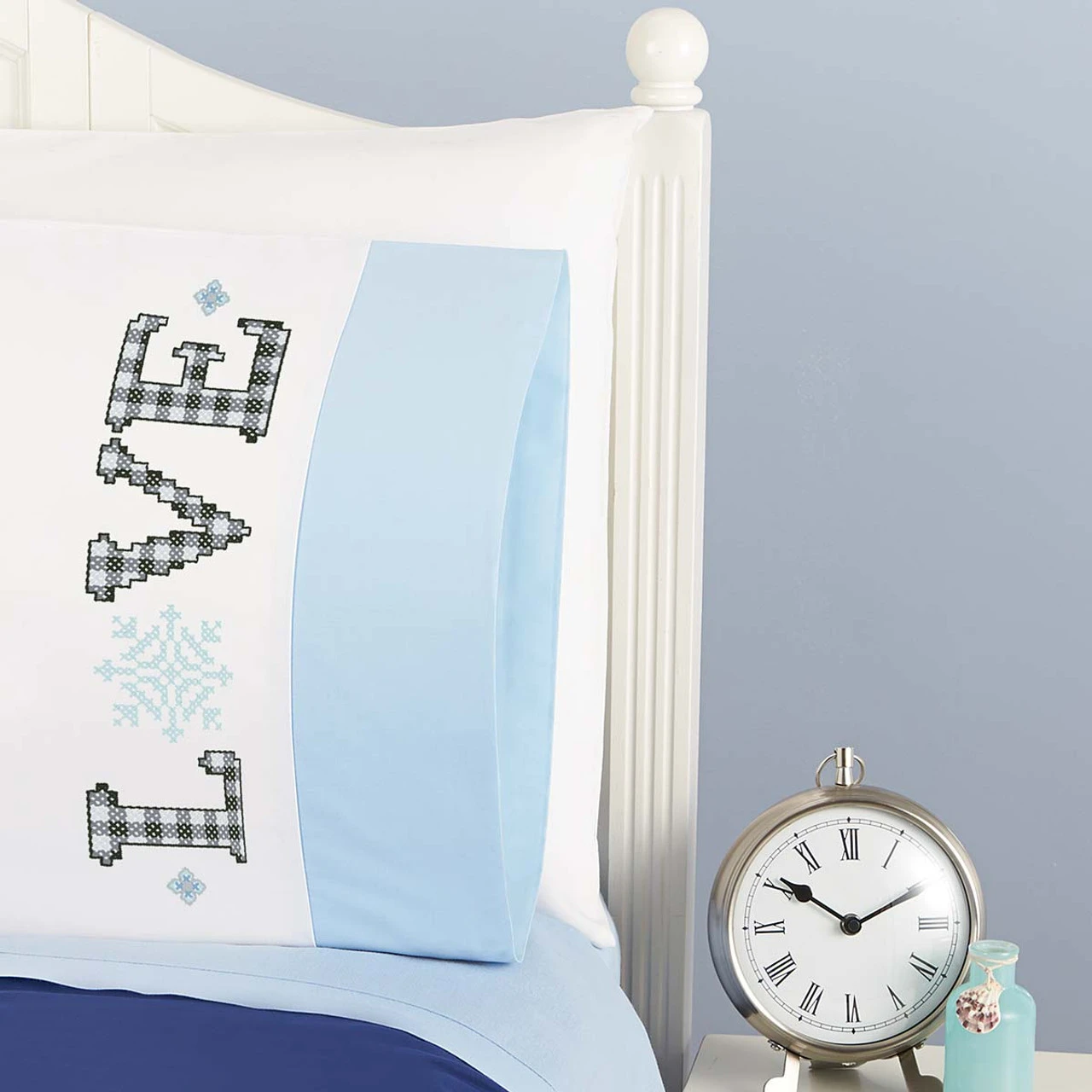 Herrschners Seasons Of Love - Winter Pillowcase Pair Stamped Cross-Stitch 3 Herrschners Seasons Of Love - Winter Pillowcase Pair Stamped Cross-Stitch