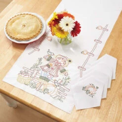 Herrschners Friendly Scarecrow Table Runner & Napkins Stamped Embroidery