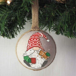 Craftways Gnomes Christmas Ornament Covers Counted Cross-Stitch Kit -Disney || Prym || Clover Shop 561385 3 70579.1693465959